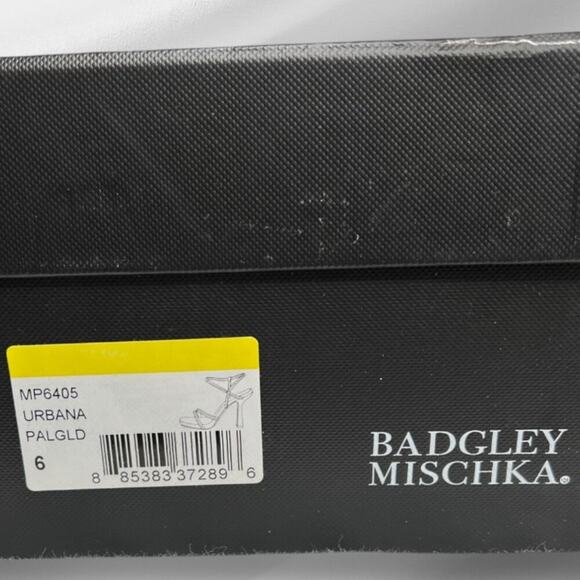 Badgley Mischka Urbana Pale Gold Size 6 - Picture 8 of 8